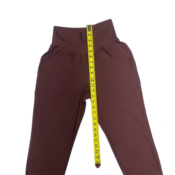 Old Navy Active Powersoft Leggings Joggers Size Small Maroon - Picture 11 of 13